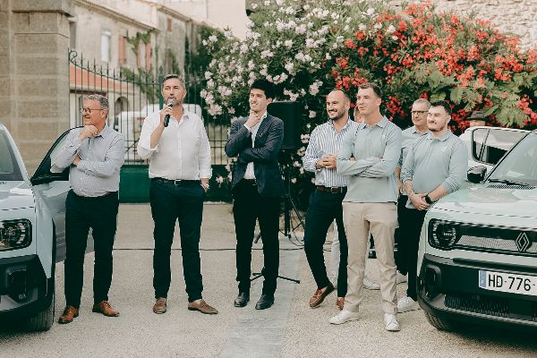 Domaine la Grande Canague - évènement professionnel - lancement de la renault 4